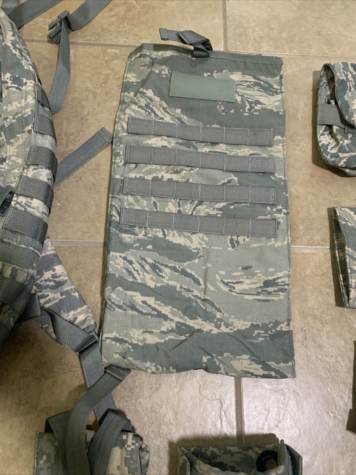 Webbingbabel: USAF DF-LCS V2 Rifleman's Kit / 2009