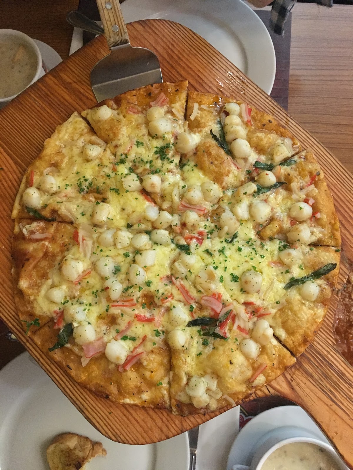 Shakey's Newest Scallop Primo Pizza! The Foodinista