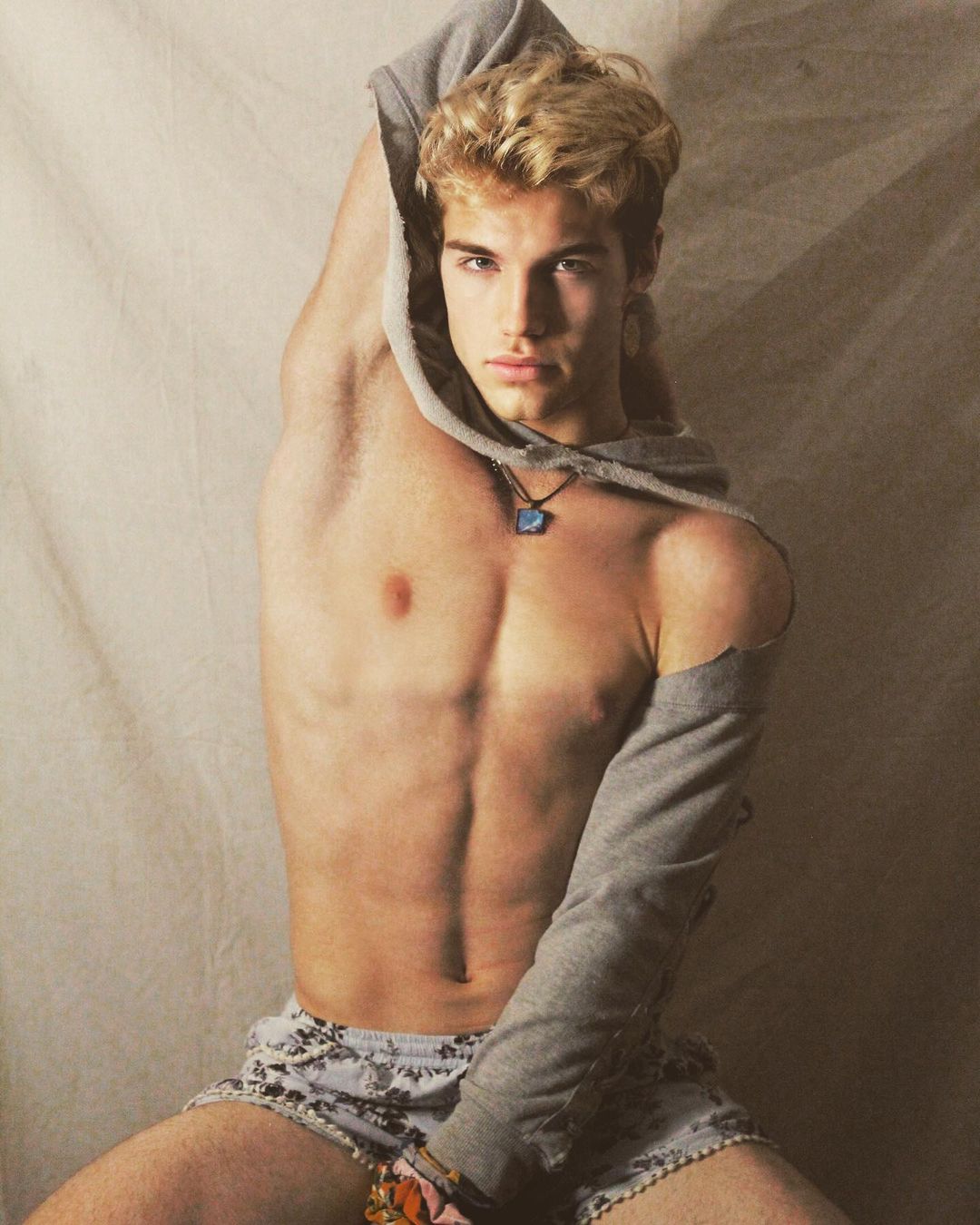 105555385_2641828922731316_3300394366065