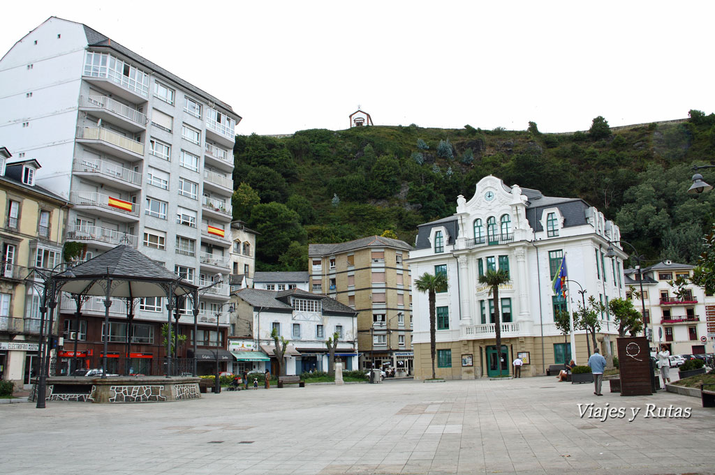 Plaza de Alfonso X el Sabio de Luarca