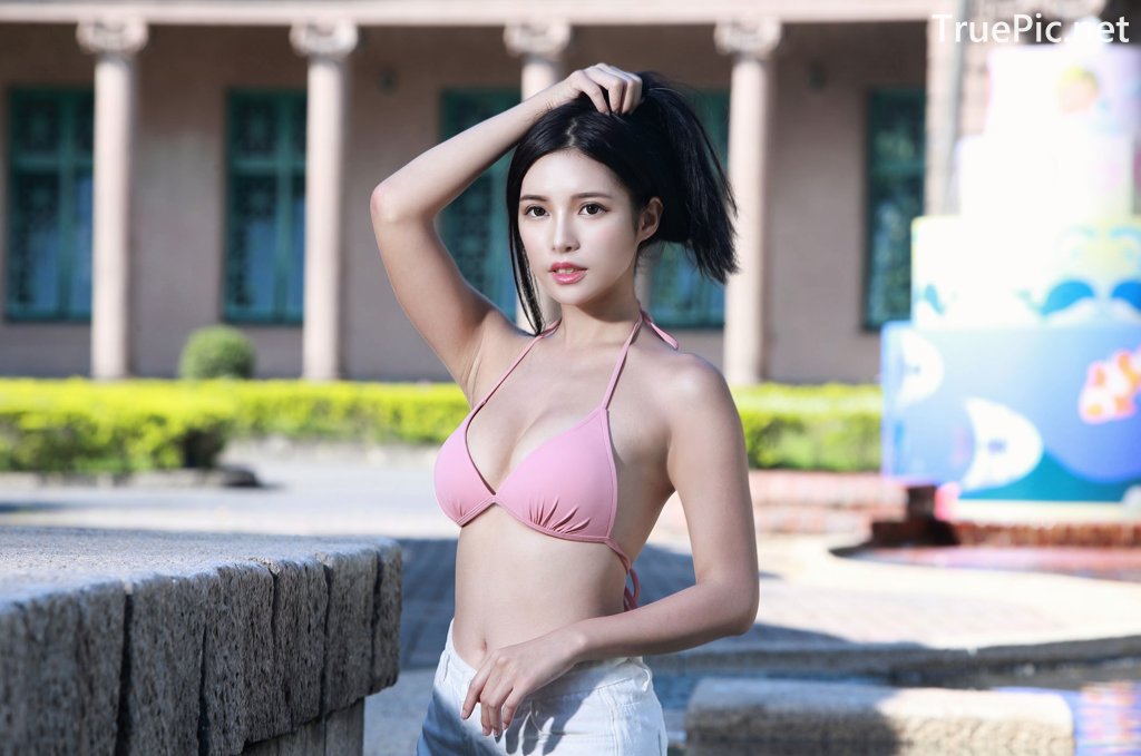 Hot Pink Bikini Top and White Short Pants - Taiwanese Model 莊 舒 潔 (ViVi) .