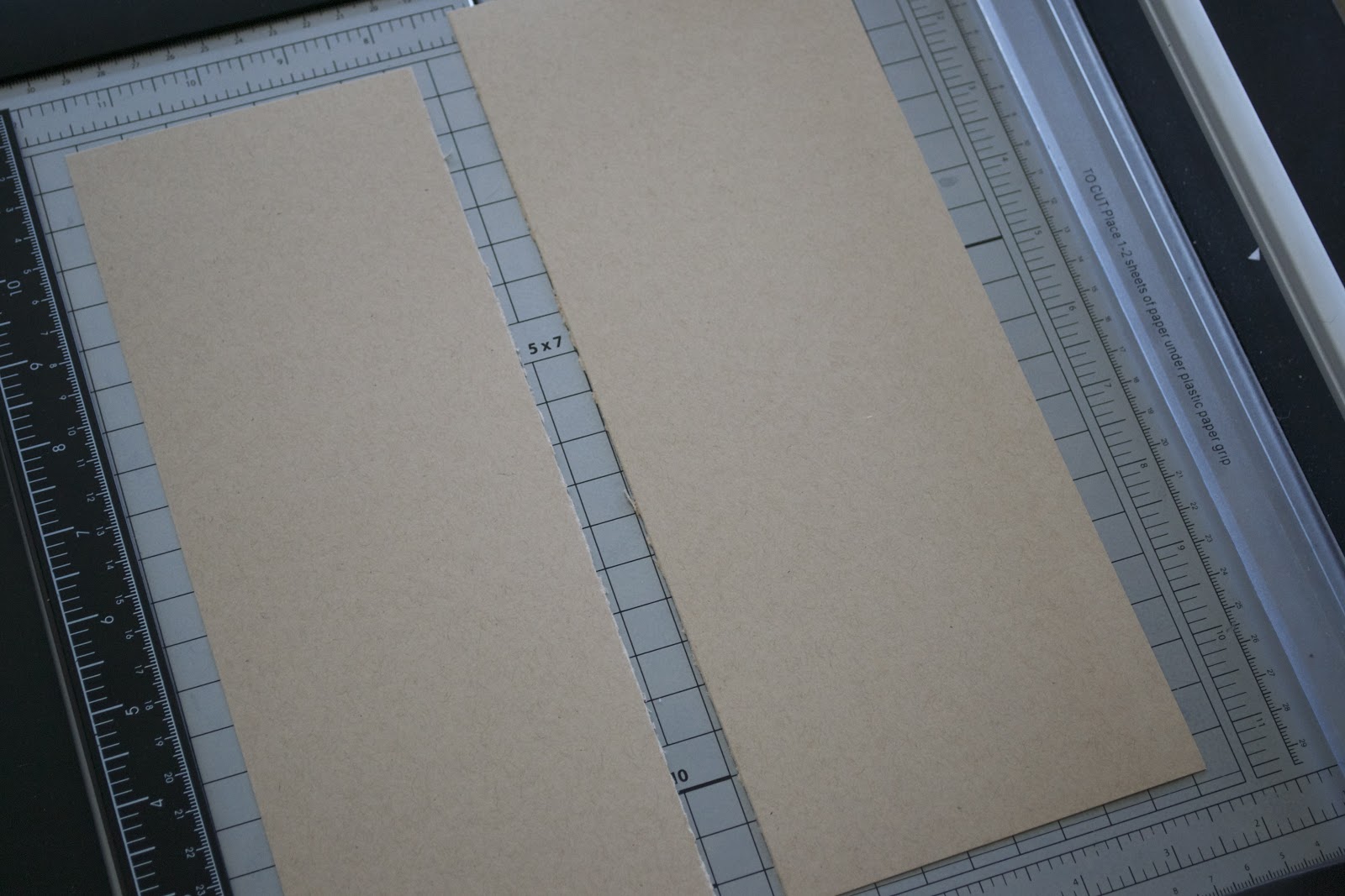 The Perfect Setting: Table Setting & Decor {simply thanksgiving} - Sara ...