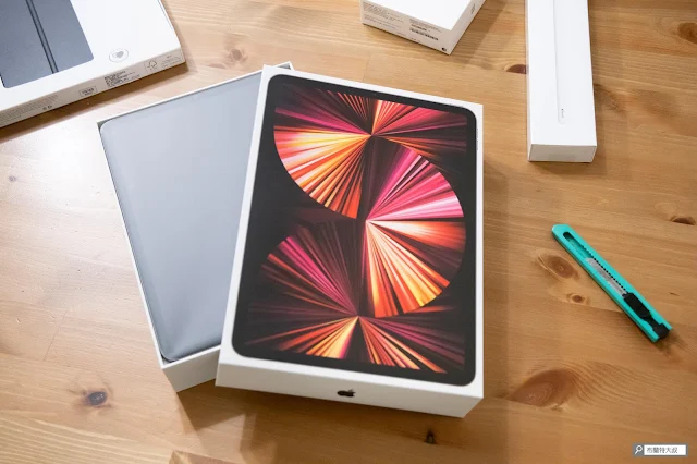 Apple iPad Pro 2021 開箱評測 - 換個全新感受，這次 iPad Pro 的顏色改用太空灰