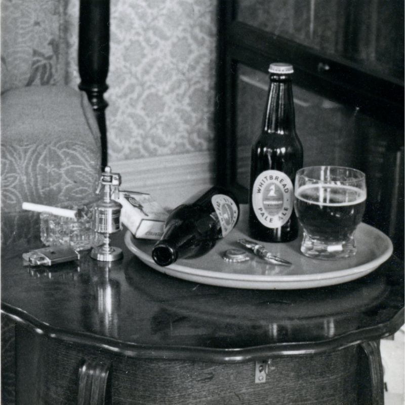 22 Amazing Found Photos Show Vintage Alcohol in the 1940s and ’50s