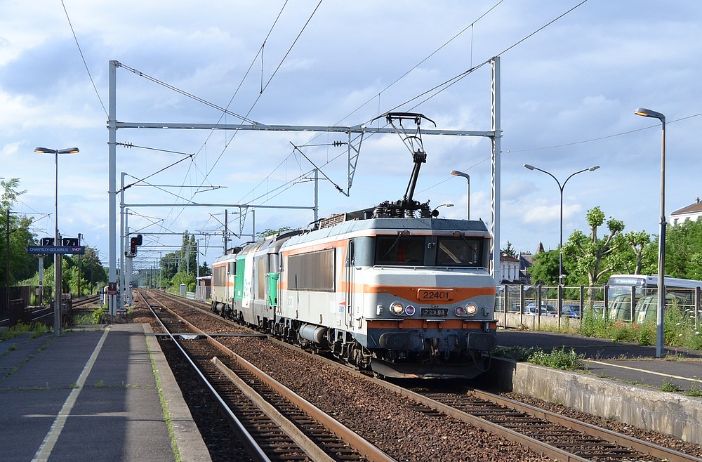 LA PASSION DU TRAIN A Chantilly, en attendant de faire