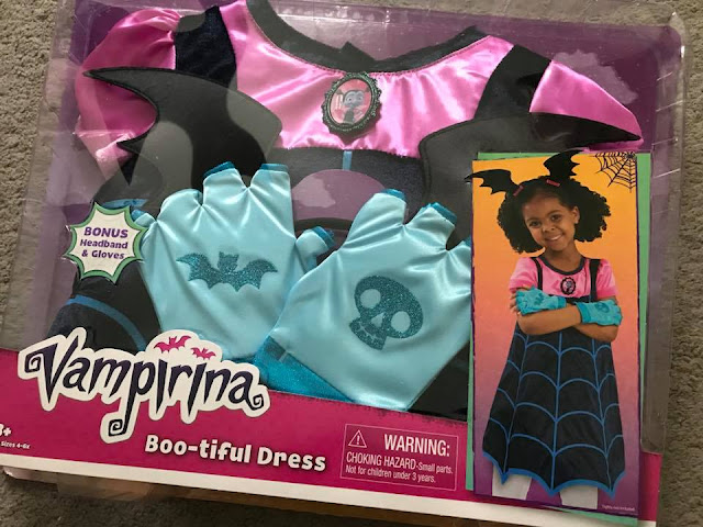 vampirina-bootiful-dress