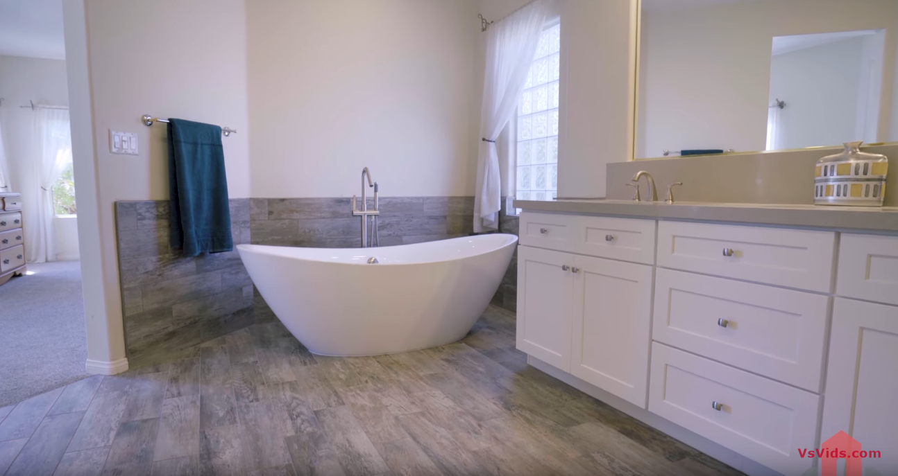 19 Photos vs. Luxury Home in Las Vegas, Nevada | $1.05 Million Dollar Home with $175,000+ in Upgrades 19 Photos vs. Luxury Home in Las Vegas, Nevada | $1.05 Million Dollar Home with $175,000+ in Upgrades