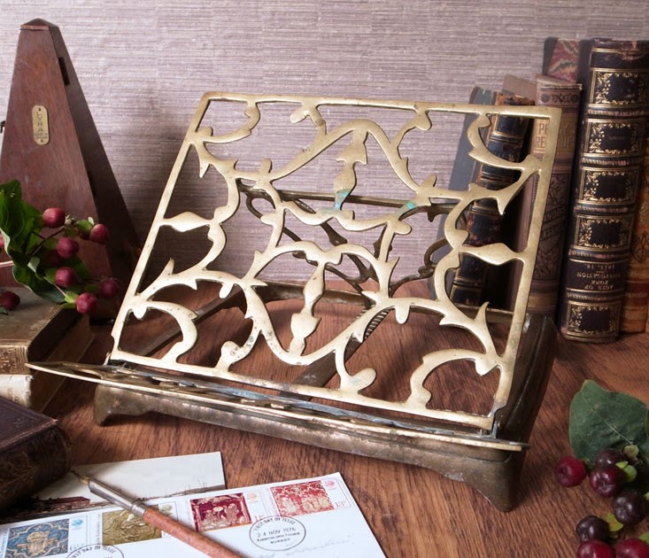 Todd Lowrey Antiques 古美た書見台 /Antique Brass Book Stand