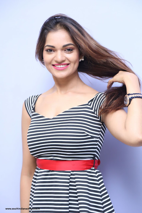 Aswini Stills At Pelliki Mundu Prema Katha Trailer Launch