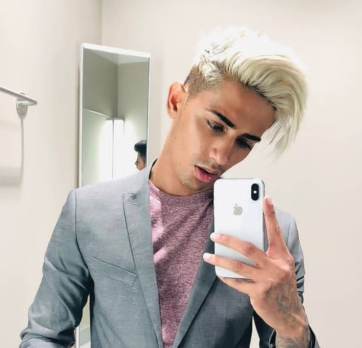 Danish Zehen Photos, Images, Pictures, Pics and HD