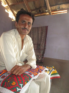 Pic%2Bof%2BRaajpal%2Band%2Bthar%2B227.JPG