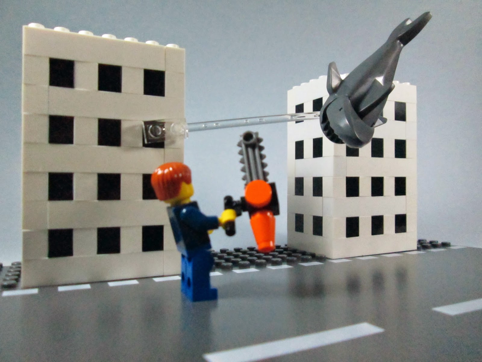 MOC LEGO sobre o filme Sharknado 2