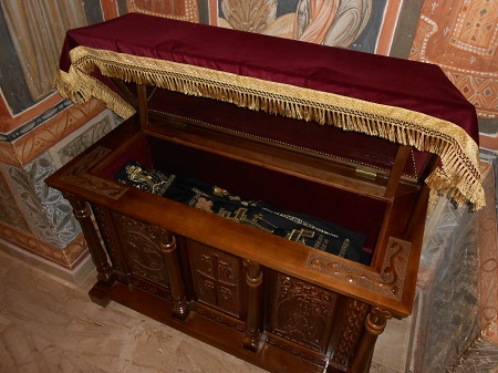 Kao Na Dlanu Poklonicko Putovanje Manastiri Tumane I Nimnik