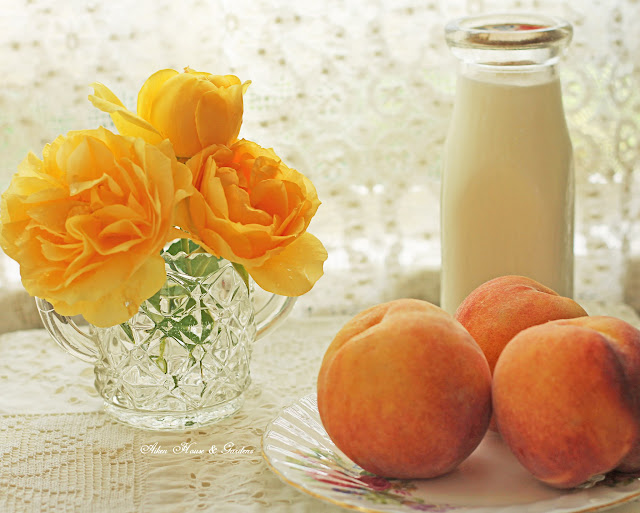 Aiken House & Gardens Peach & Cream Tea