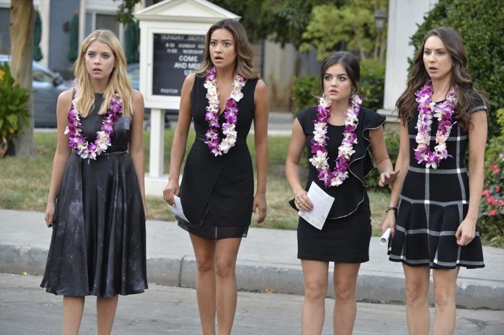 Pretty Little Liars - Episode 5.14 - Through a Glass, Darkly - Promotional Photos