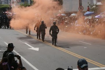 MILITARES DO CHOQUE DURANTE DESFILE CÍVICO