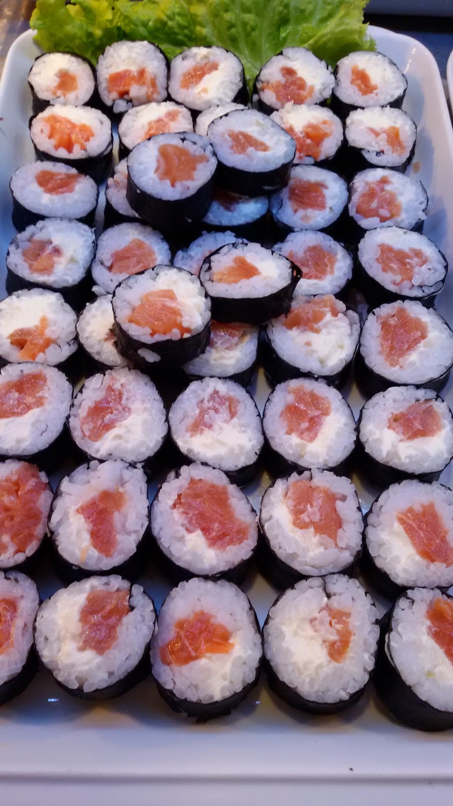 Tipos de Sushi - Hossomaki x Futomaki - Sushi Macaé