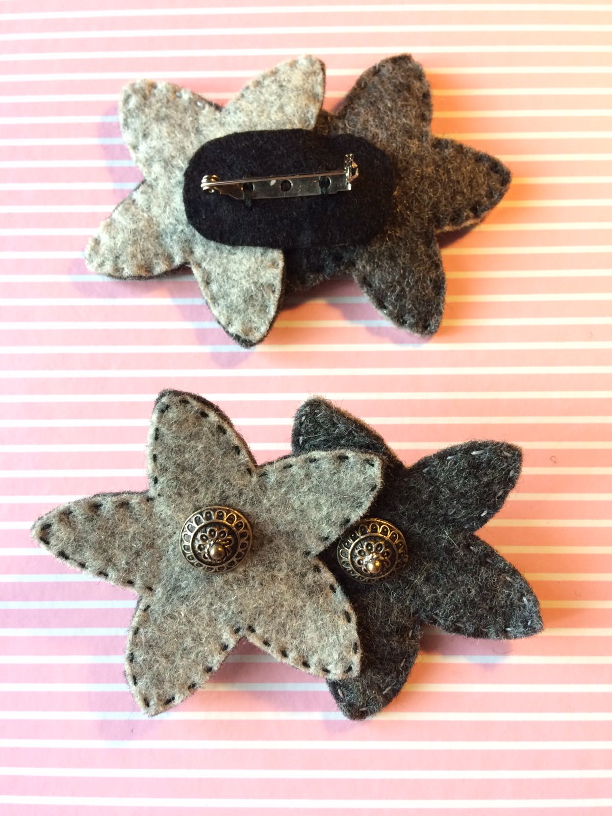 Fapermi 'Double Felt Flower Pin Brooch' 'Broche Aguja Flores Doble