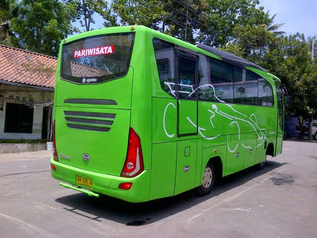 Karoseri Agustus: Medium Bus KING COBRA MB Produk terbaru 2014 Karoseri ...