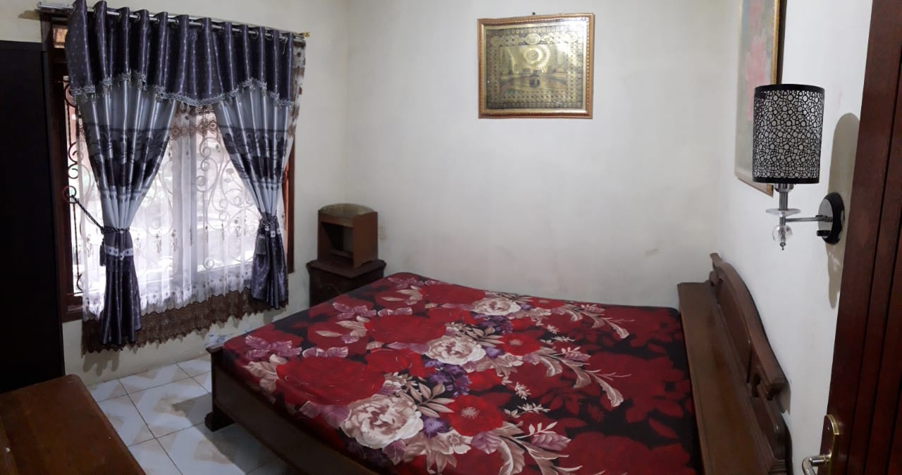 Download Villa Alamanda Cilember Background