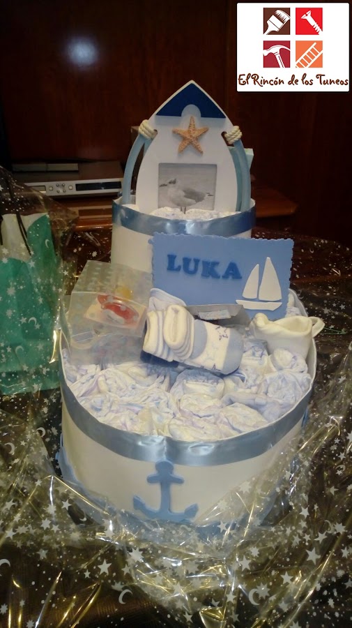 como hacer un barco de pañales