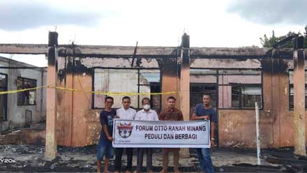 Forum Otto Ranah Minang Korwil Dharmasraya Peduli dan Berbagi ke Ponpes Nurul Iman