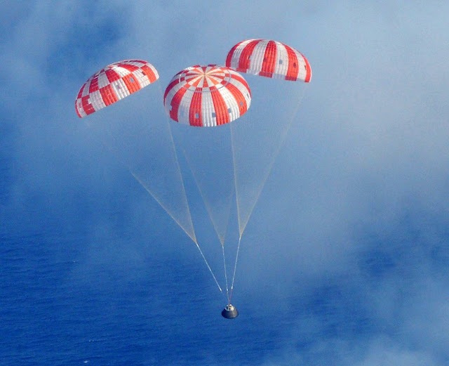 Успешное приводнение беспилотного варианта корабля «Орион» / NASA