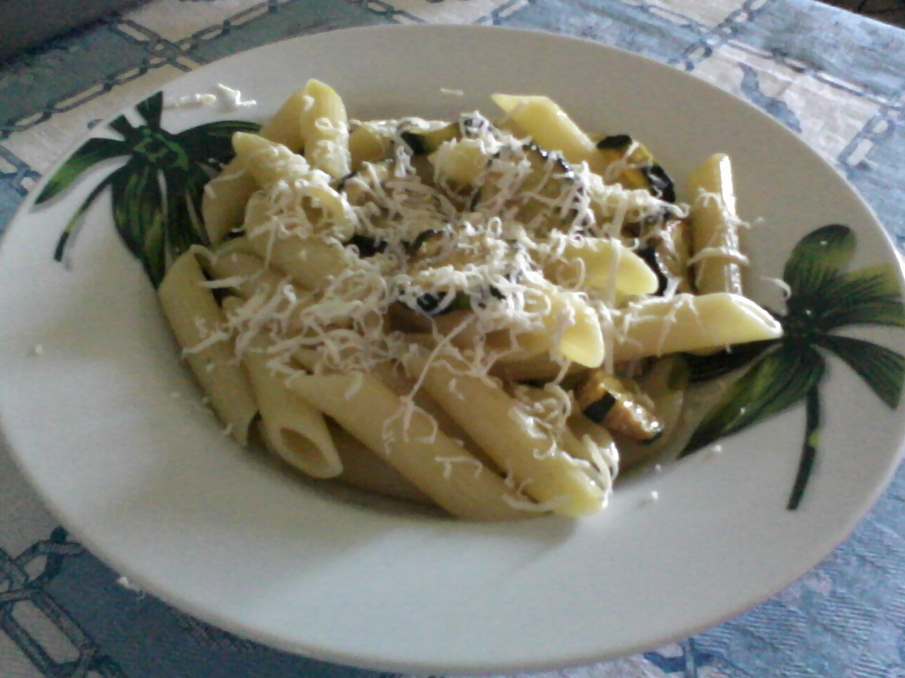 penne rigate con le zucchine fritte