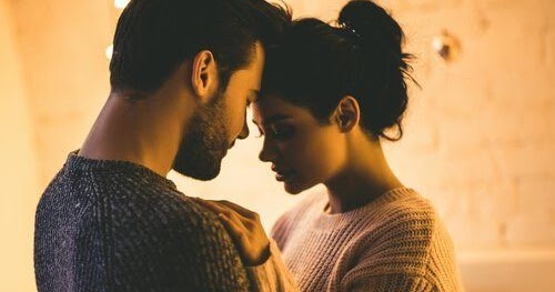 6 علامات حقيقية تؤكد لك بأن شخص ما يفكر فيك