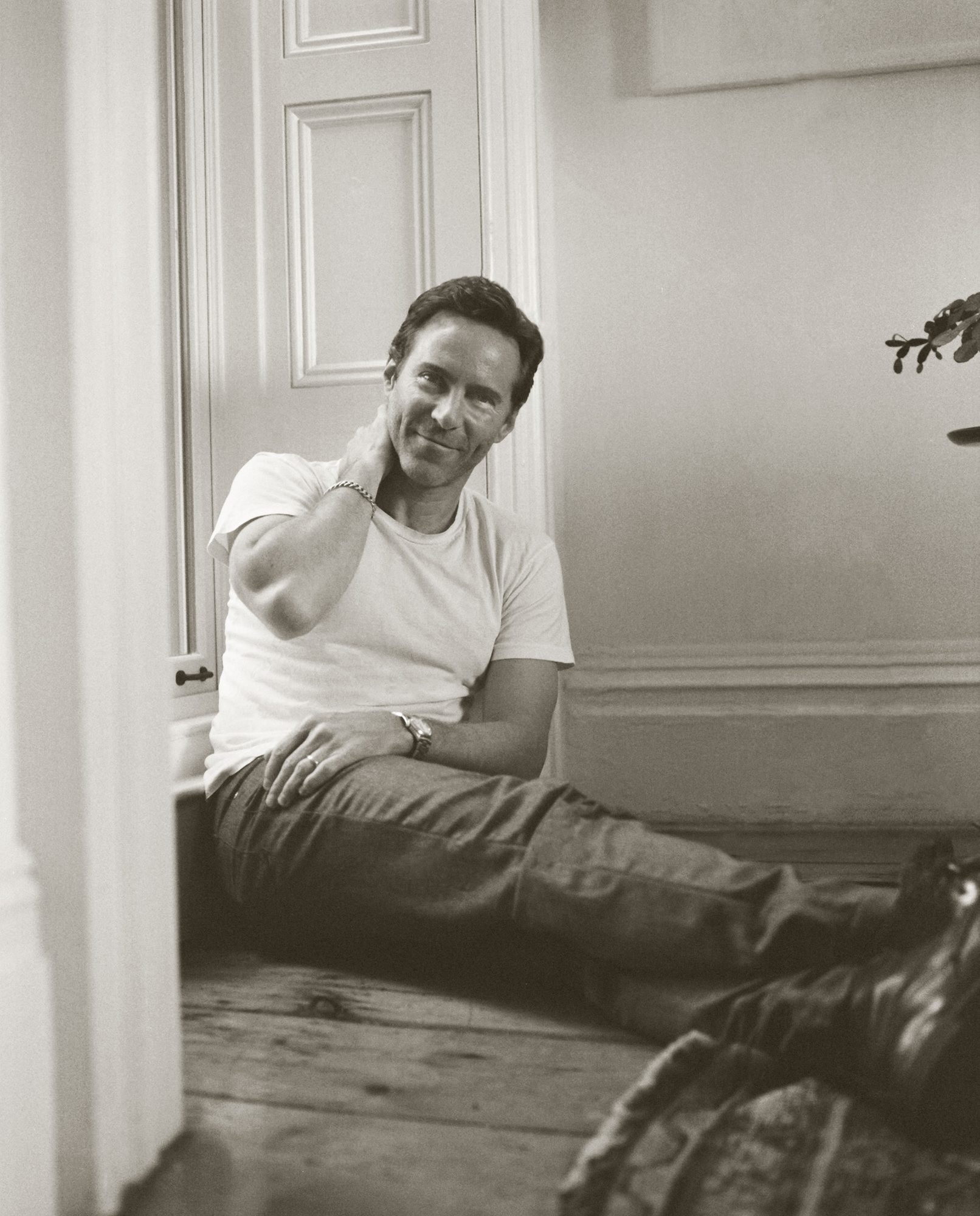 my new plaid pants: Alessandro Nivola Nine Times