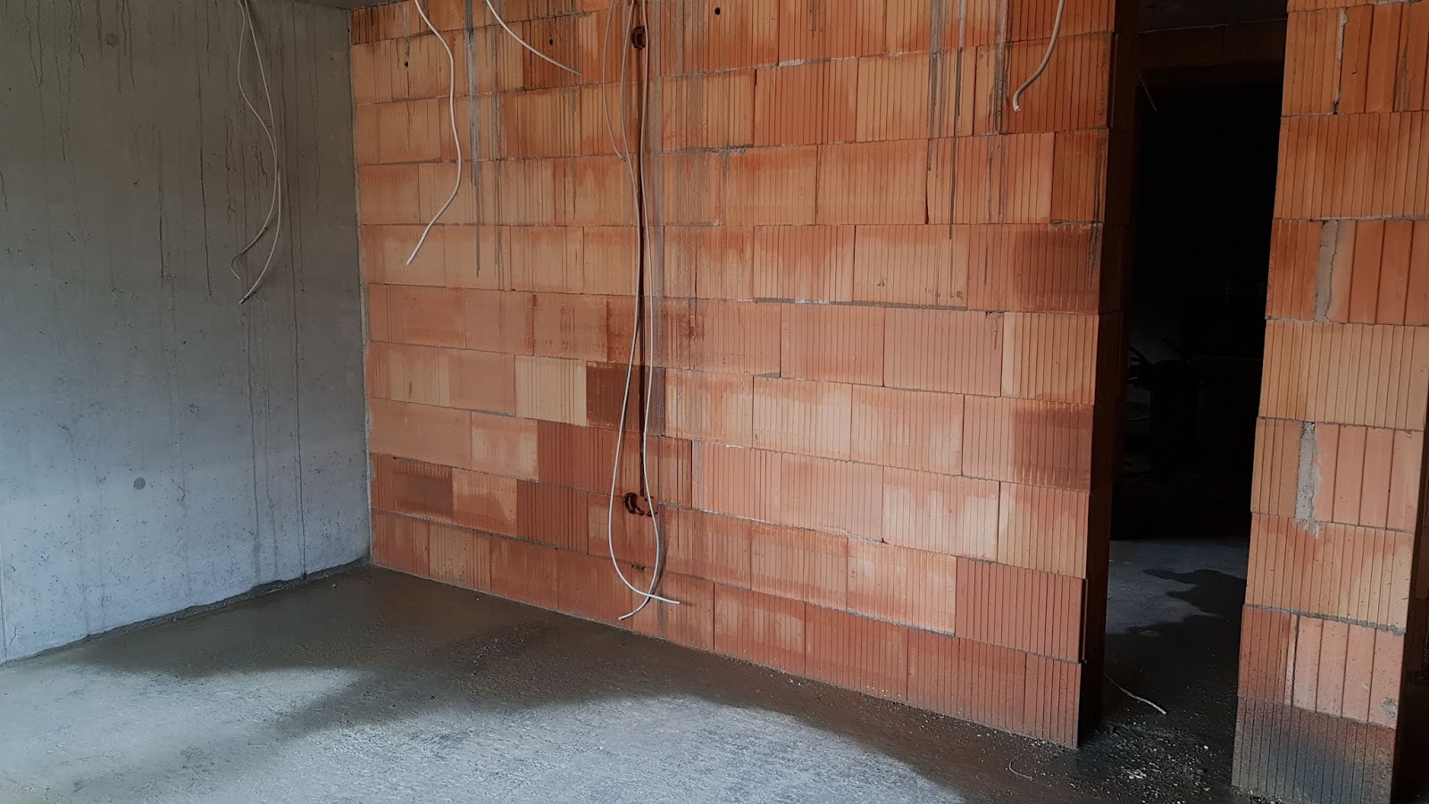 UnserHausBauPlan: Keller fast fertig! Verputzen der Wände