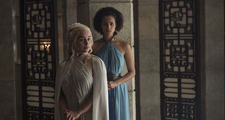 Daenerys y su interprete Missandei