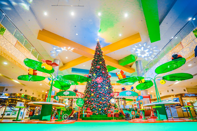 SM malls in Baliwag and Pulilan treat mall-goers of all ages, including kids to the grand launch of their unique centerpieces— the Christmas fantasy town and Holiday gift town