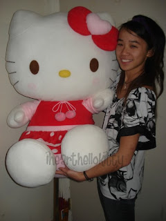 Giant Hello Kitty plush soft toy