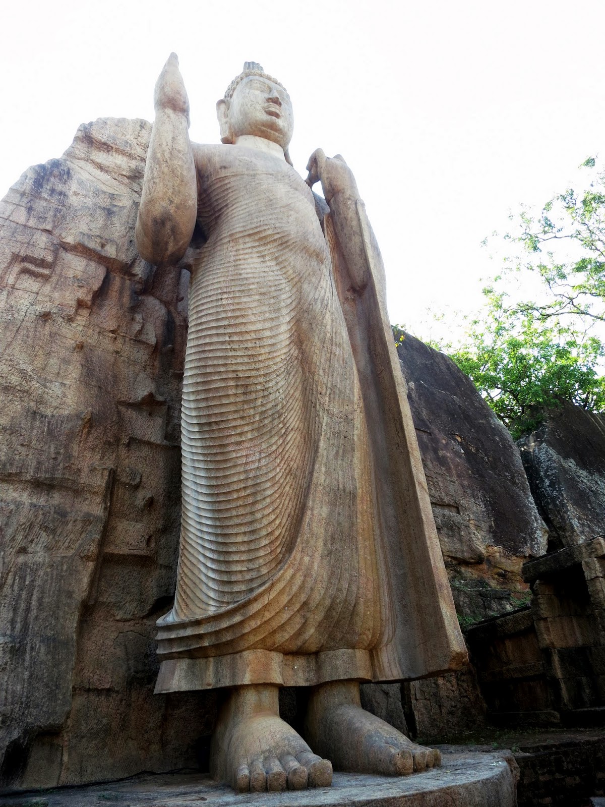 Sri Lanka Day 3 Beautiful sculpture at Aukana