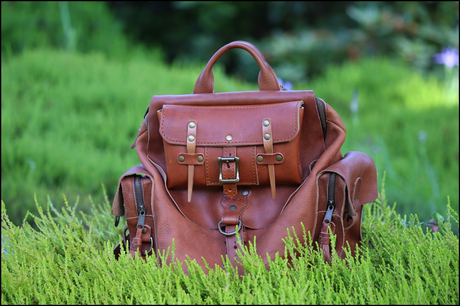 LeatherWerk: Love41 Wanderer’s Backpack with Lid Pocket