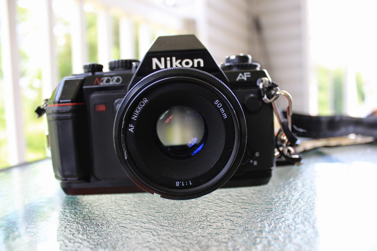 Retro Review Nikon N2020 "For the Professional Photographer, Timing is