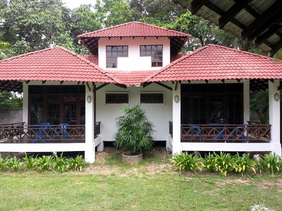 Pemandangan Laut Yang Indah Dan Jauh Dari Kesibukan Bandar, Jom