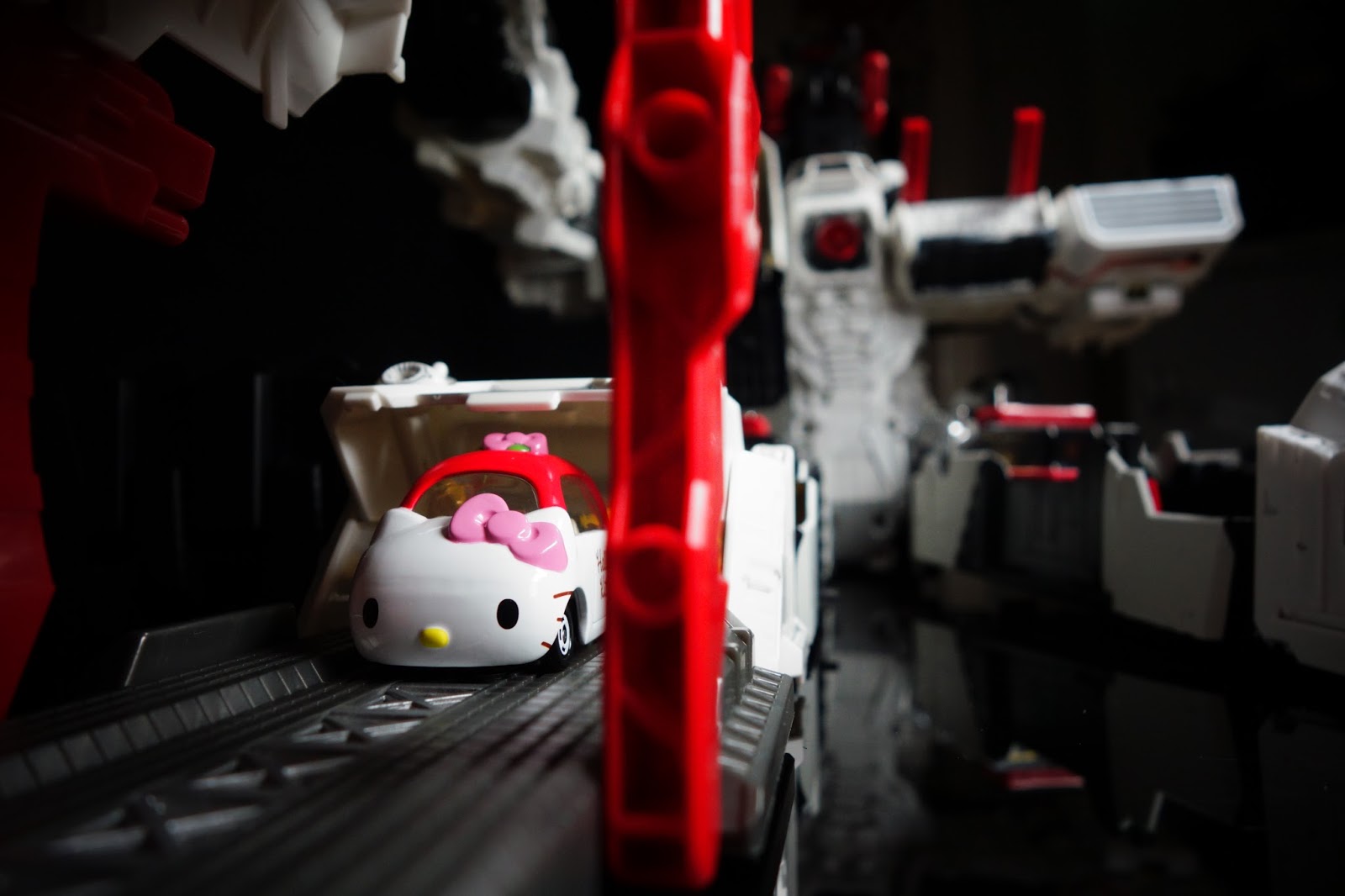 Gary Charm 魔術師的玩具 Blog : Generations IDW Titan class Metroplex (HKACG ...