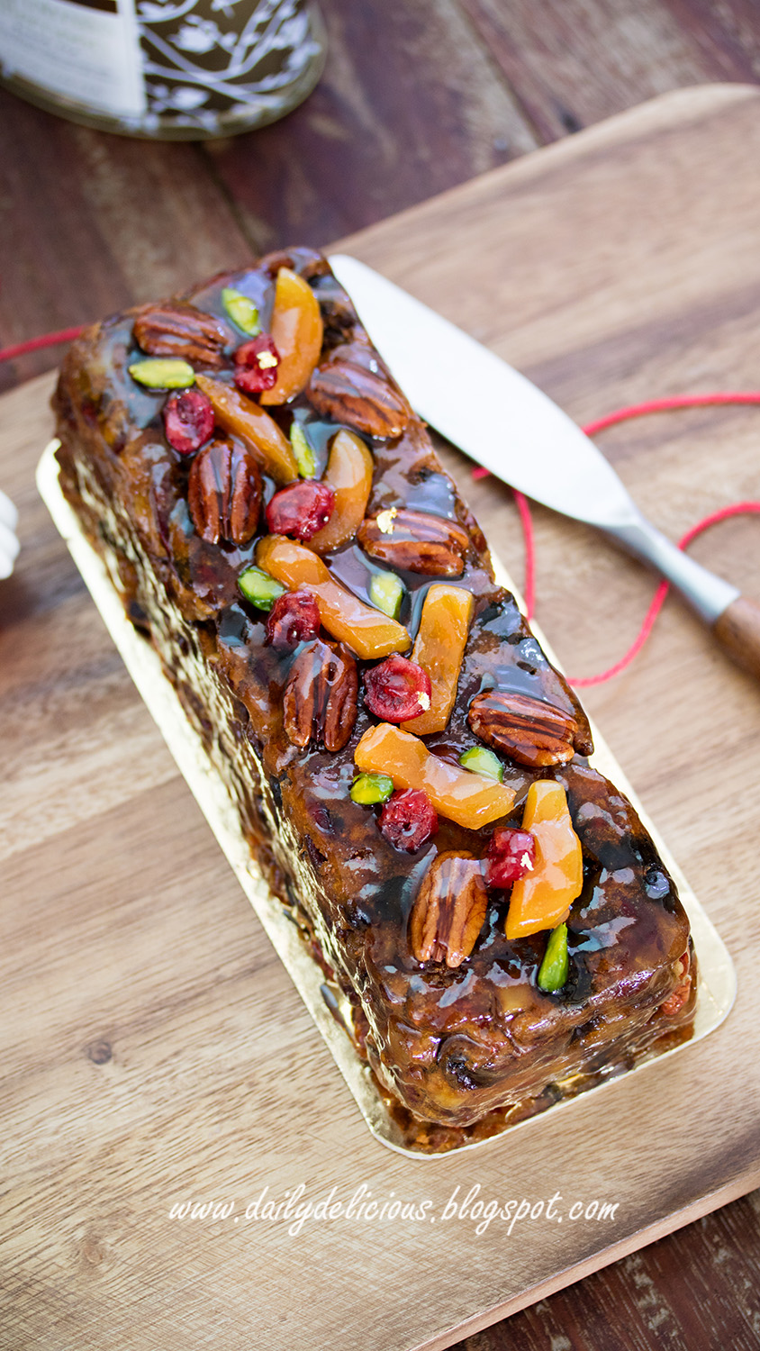 dailydelicious Simple and super easy small size Christmas fruitcake!