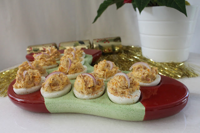 24 Creative Deviled Egg Recipes #SundaySupper 24 Creative Deviled Egg Recipes #SundaySupper