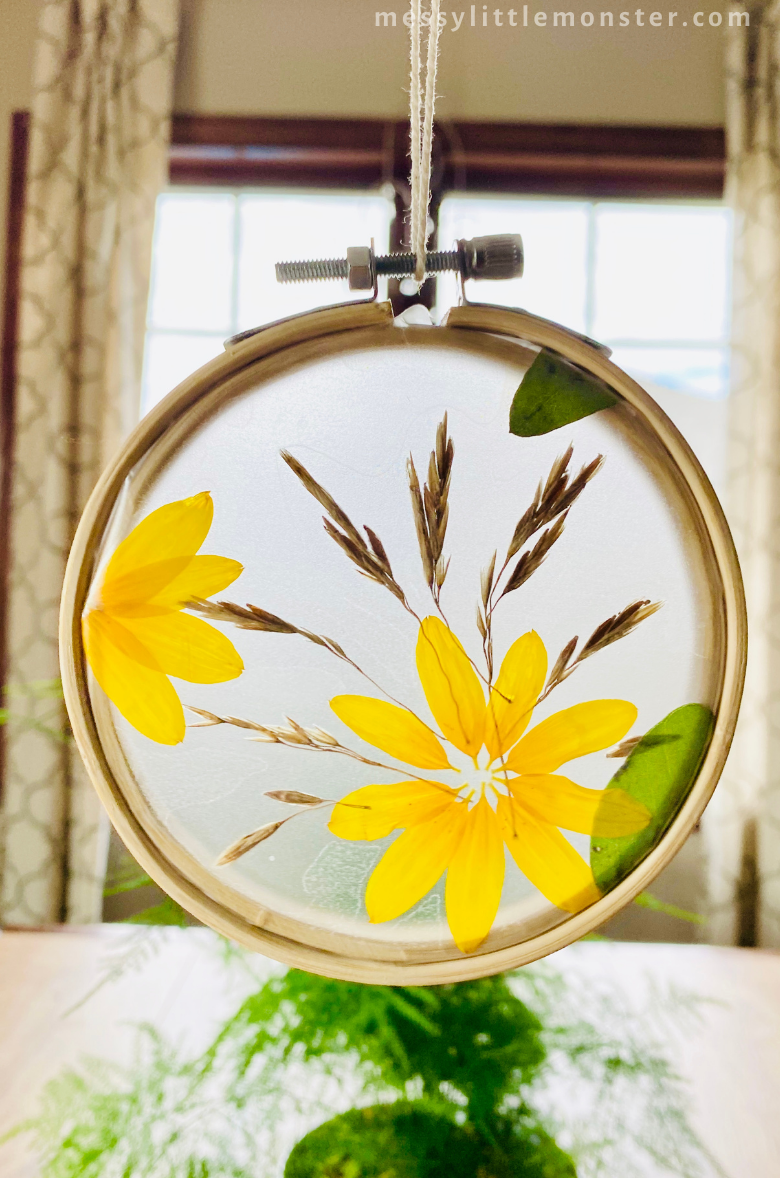 19 Beautiful Sunflower Crafts