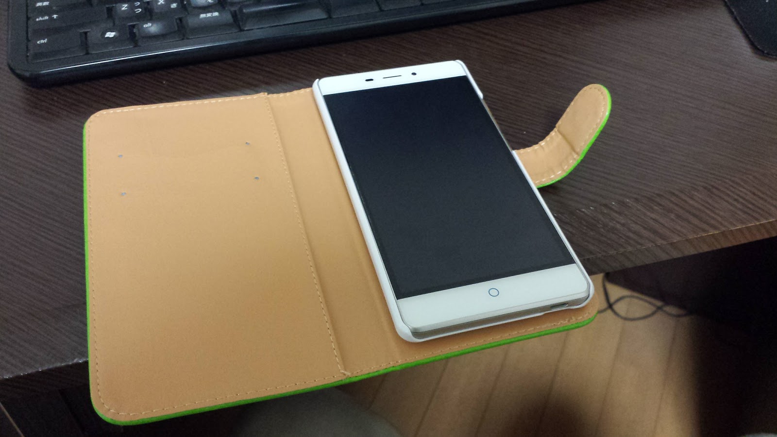 V580フリップケース