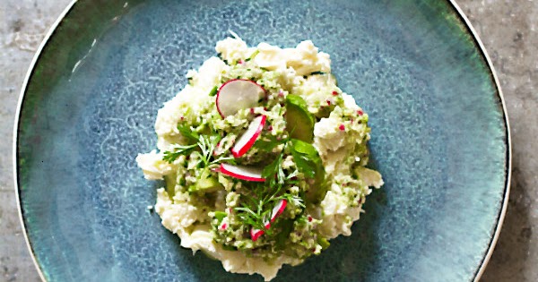 Gruner Spargel Marinierte Erdbeeren Weinbegleitung Ein Weisser