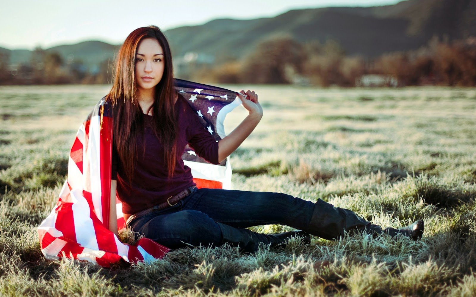 Wallpapers and pictures Beautiful girl with US flag wallpaper