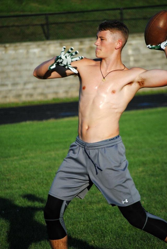 sexy-shirtless-jock-fit-body-throwing-ball