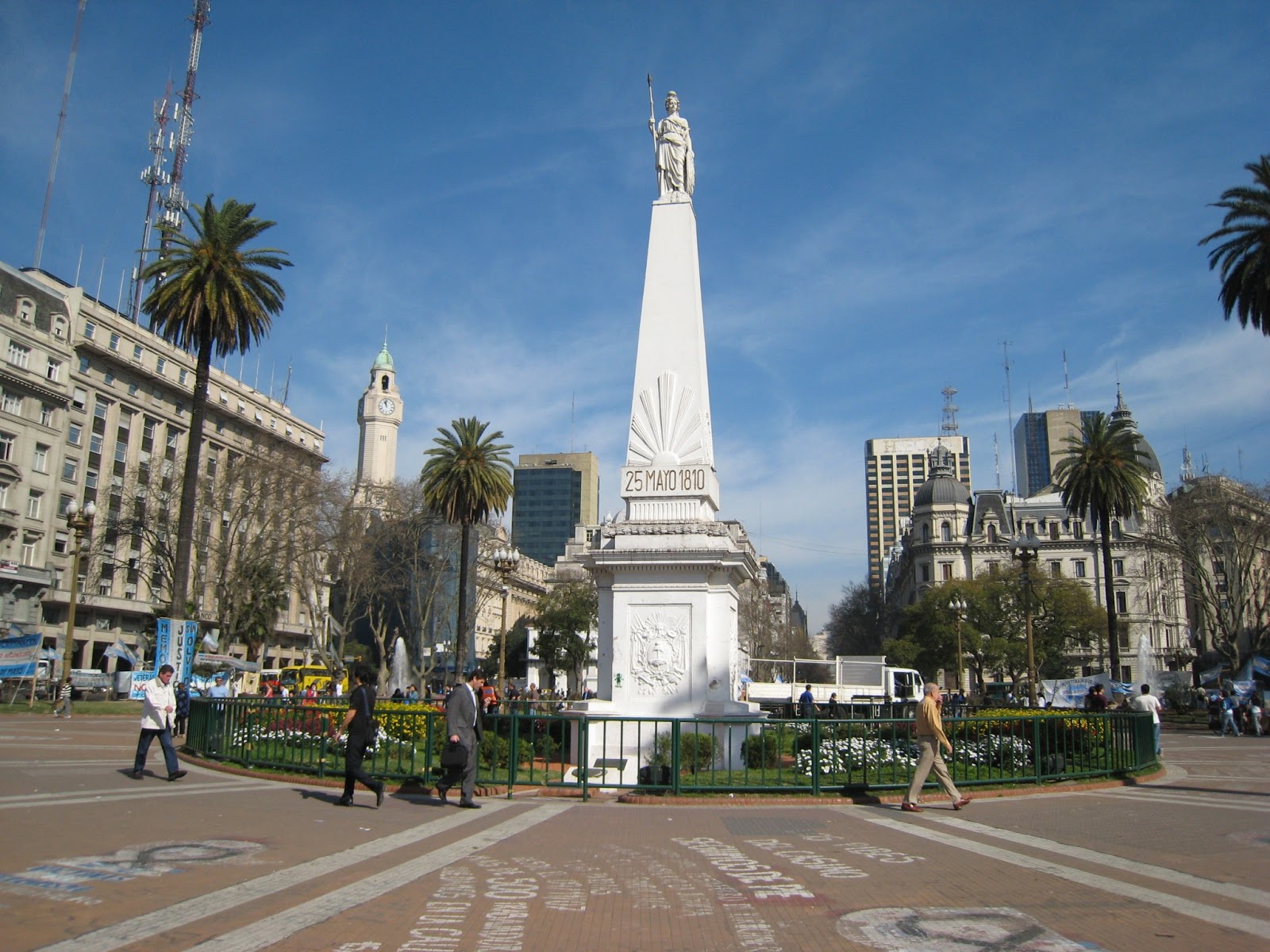 ANTROPOLOGÍA EN EL LABERINTO: Pueblos de Argentina - Buenos Aires