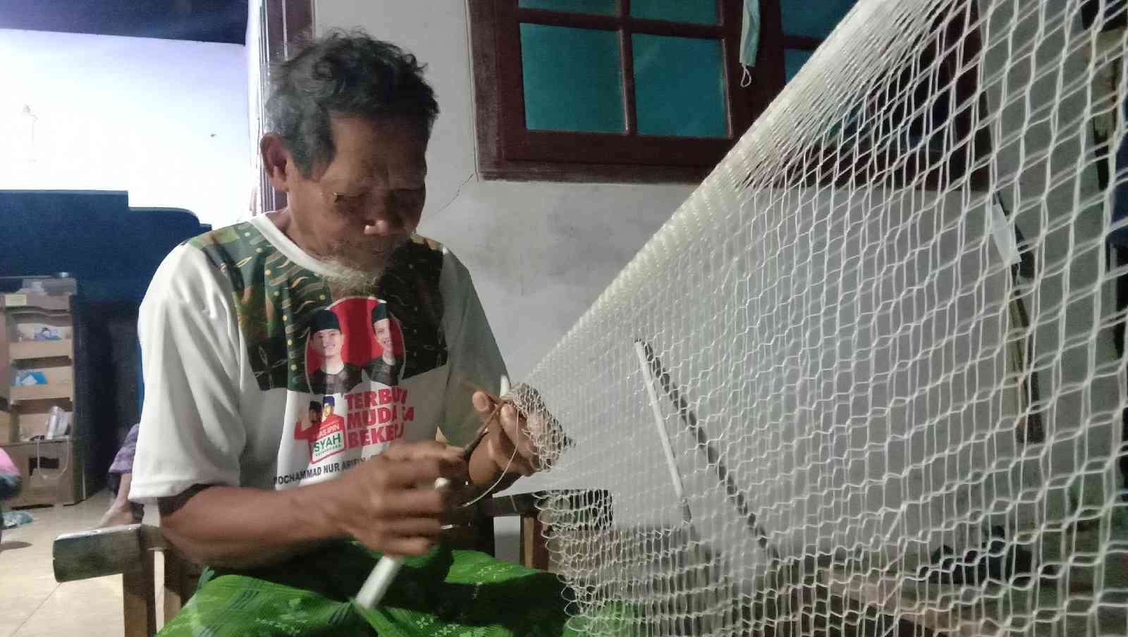 Memaknai Perjuangan Kemerdekaan dari Sudut Pandang Perajut Jala di Trenggalek Memaknai Perjuangan Kemerdekaan dari Sudut Pandang Perajut Jala di Trenggalek