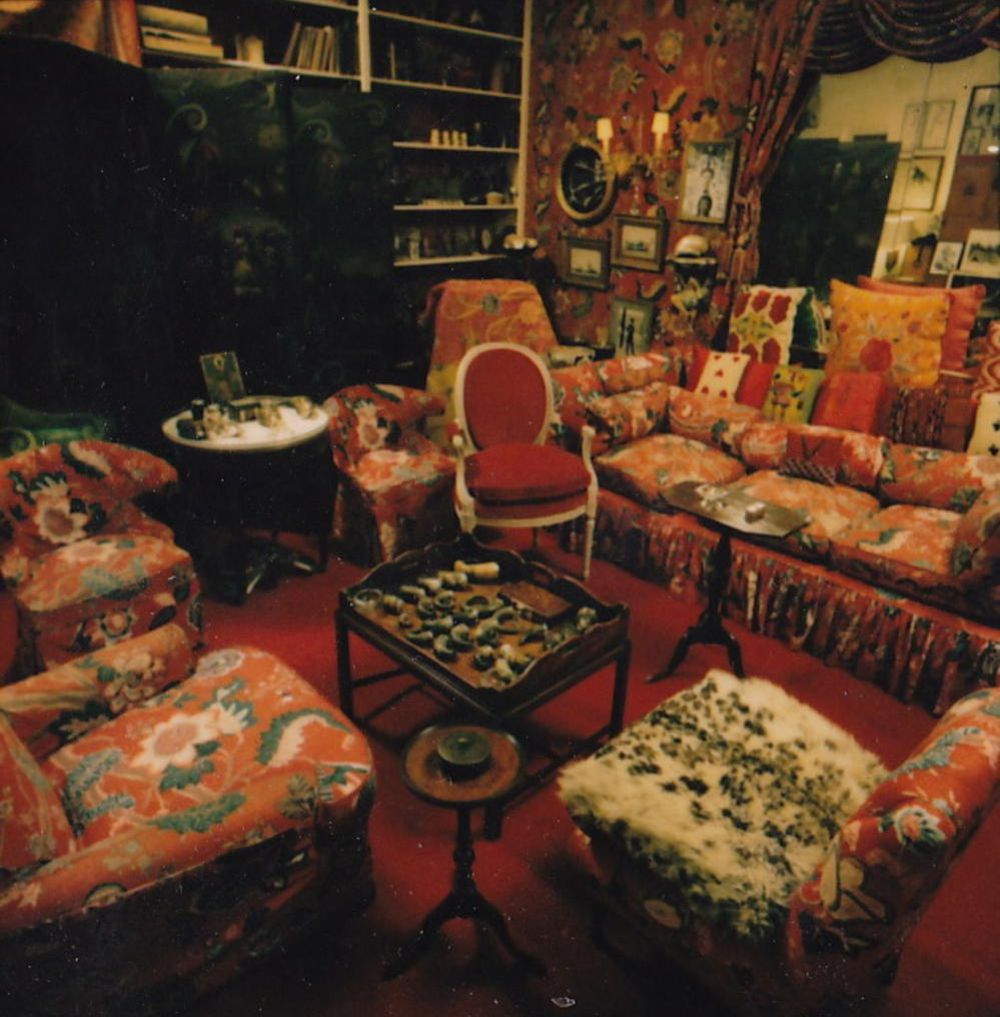 Garden in Hell Inside Diana Vreeland’s Glossy Red Apartment in New