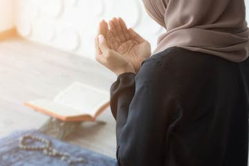 Panduan Lengkap Sholat Hajat agar Doa Cepat Terkabul Panduan Lengkap Sholat Hajat agar Doa Cepat Terkabul